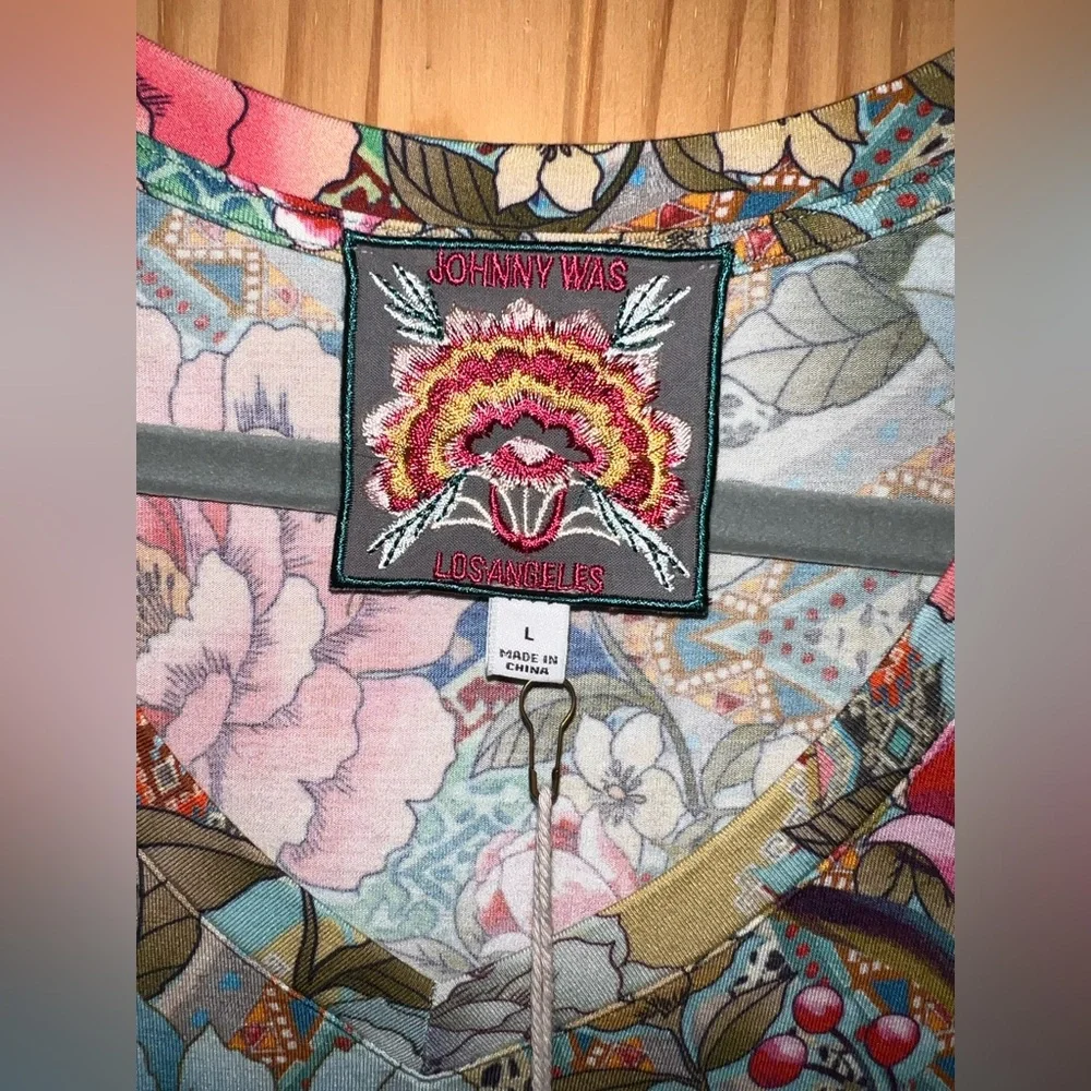 JOHNNY WAS Prisma V Neck Top T Shirt Kimono Sleeve Floral Large NWT - Picture 4 of 7